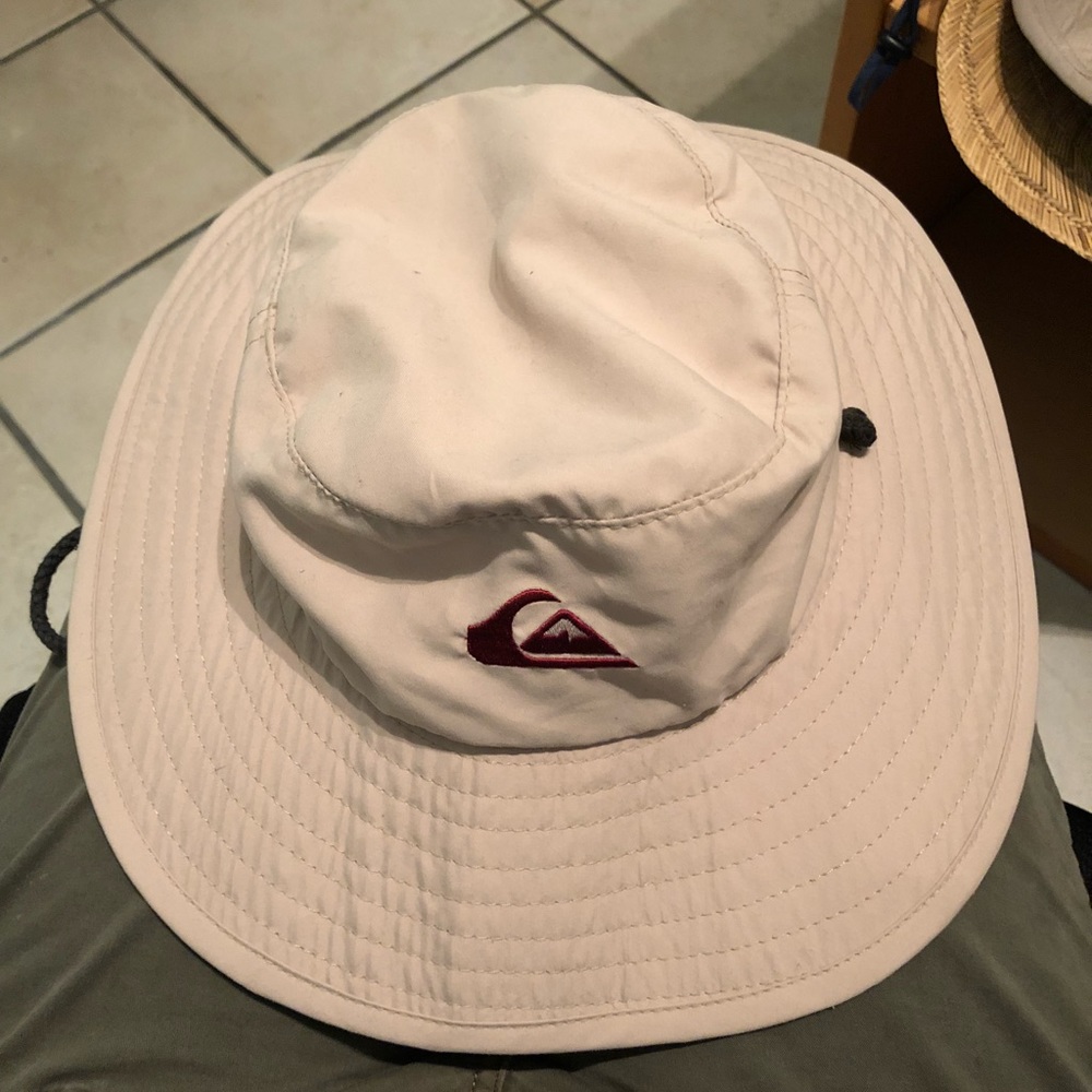 Quiksilver bucket hat